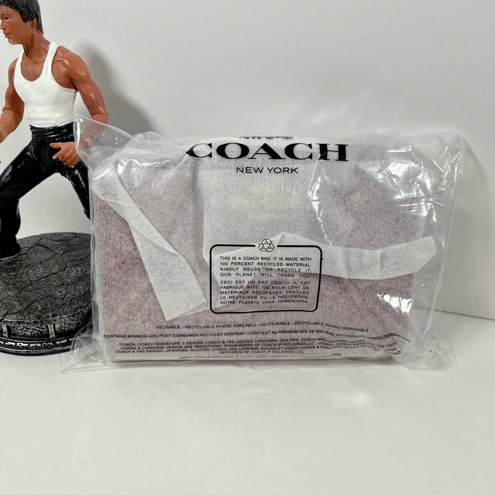 Coach Medium Corner Zip Wallet NWT - Picture 9 of 9